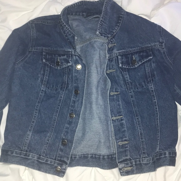 Jean jacket - Picture 1 of 4